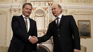LKS 20130615 MOW004; Russia's President Vladimir Putin (R) shakes hands with his Finnish counterpart Sauli Niinisto during their meeting at the Novo-Ogaryovo state residence outside Moscow, on February 12, 2013. Niinisto is on a visit to Russia. LEHTIKUVA / AFP PHOTO / POOL/ SERGEI KARPUKHIN